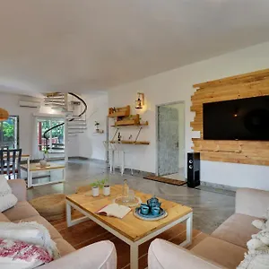  Villa Alaya 4bhk With Pvt Pool & Garden - Manesar India